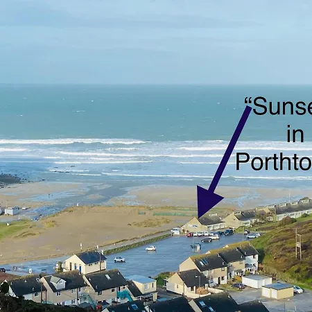 Sunsets In Porthtowan, Beachfront Apartment * Porthtowan